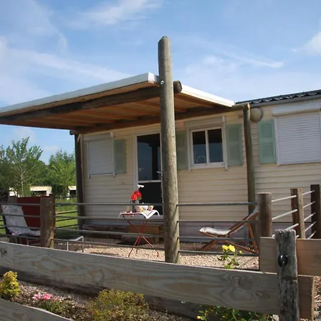 Mobil-home Ferme La Fee Spiruline Aurignac *